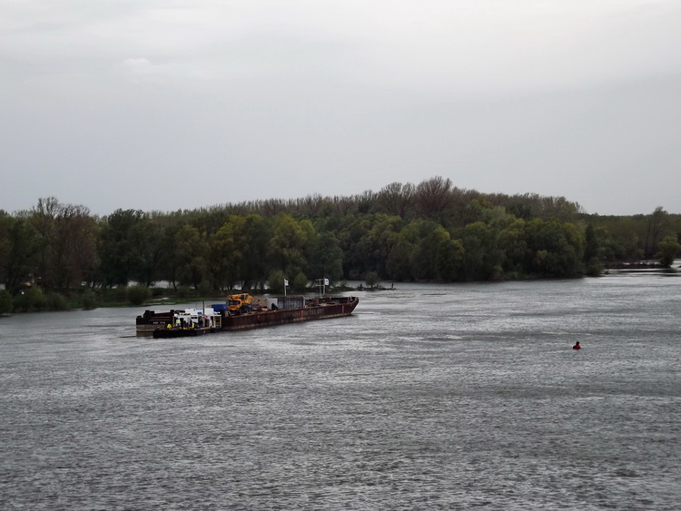 A Vén-Duna torkolata a Türr István hídról fényképezve
