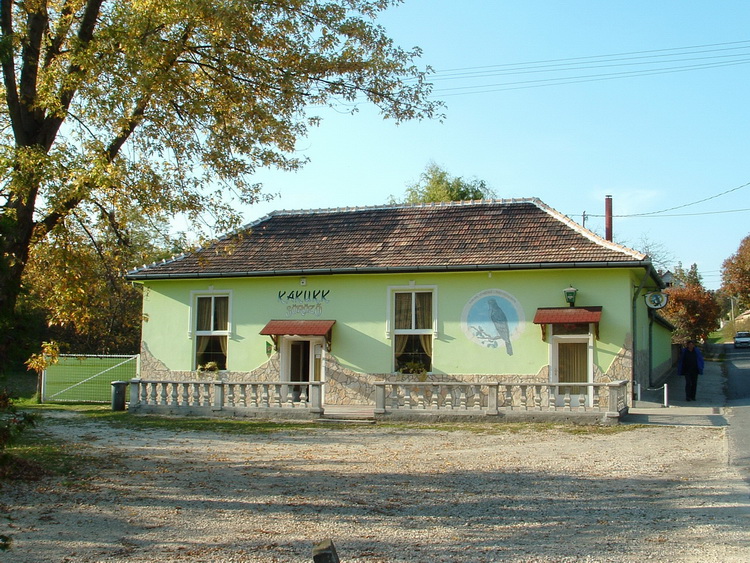 The Kakukk pub in Mogyorósbánya village