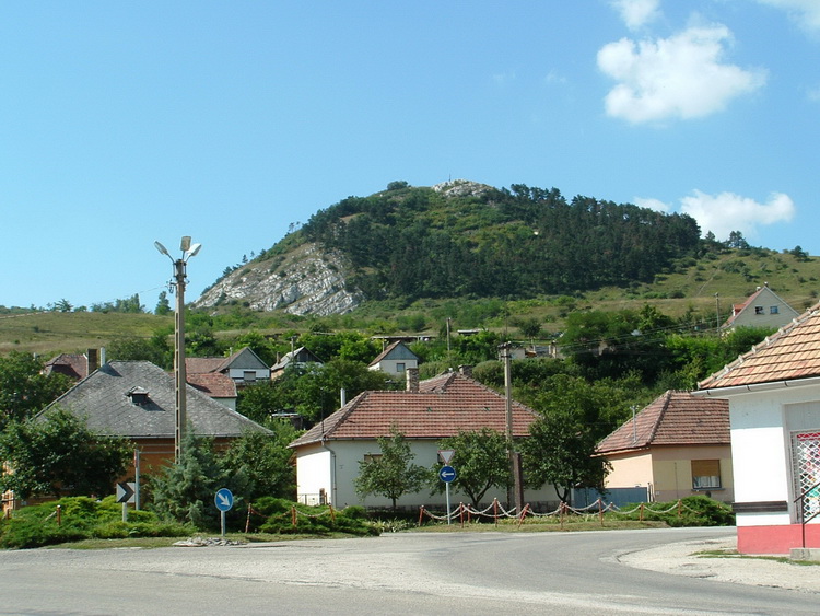 The view of Hegyes-kő Hill from Tokod village