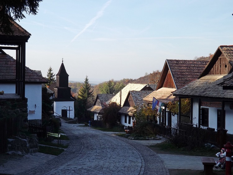 The main street of Hollókő village