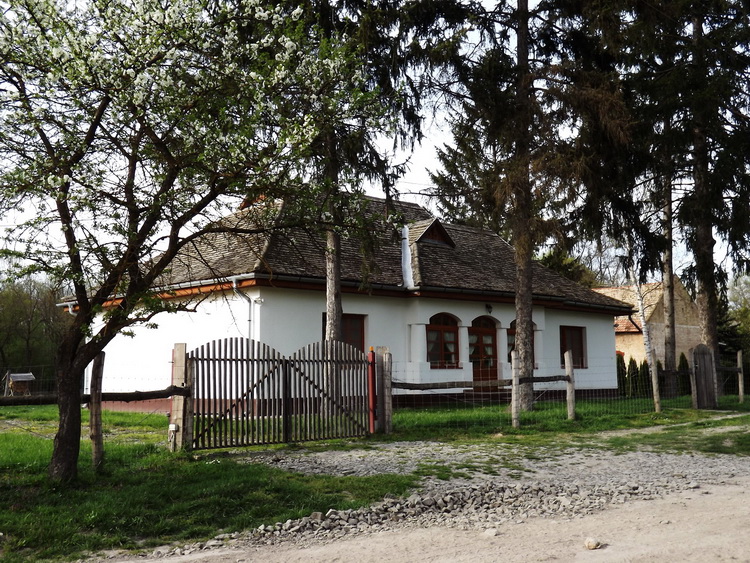A gemenci főerdész háza a Szomfova tisztásán