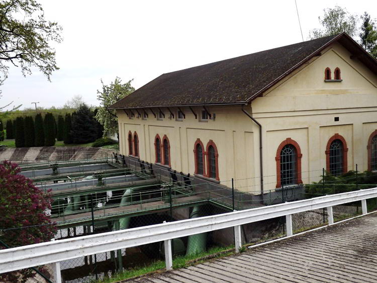 A műemlék szivattyútelep épülete a Vajas-foknál