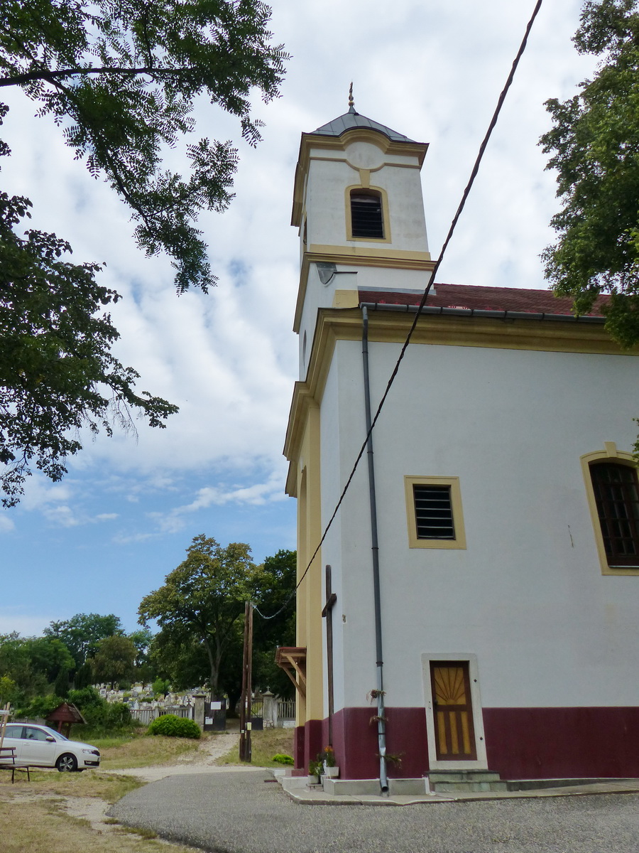 Felkaptattam az emelkedőn a templomhoz