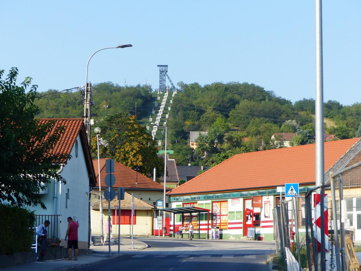 Dorog - Feltekintés a Reimann Miniverzumtól az Aknatorony kilátóra