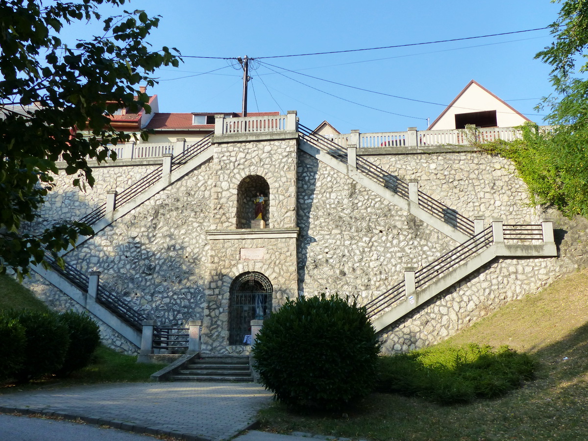 Dorog - A Mária-barlang lépcsősora