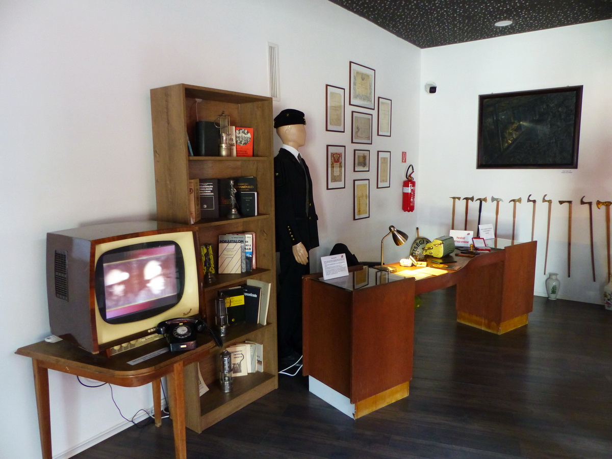 Berendezett bányairoda a Reimann Miniverzumban