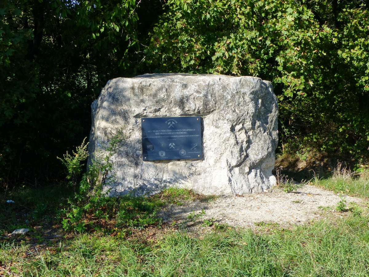 A Miklósbereki szénbányászemlékmű