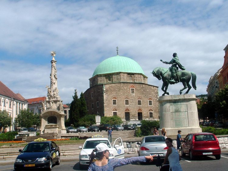Pécsi séta - A Széchenyi téren
