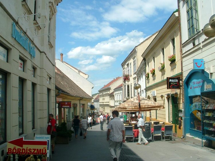 Pécsi séta - A Ferencesek utcája 2.