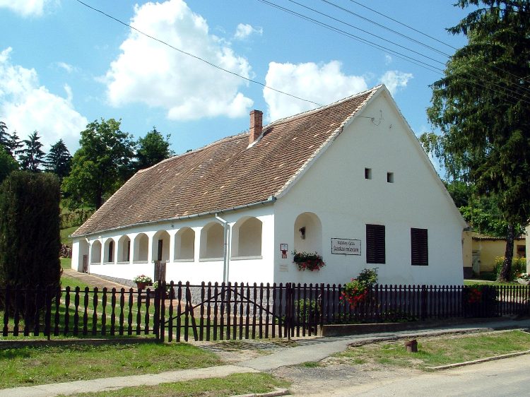 Zselic - A Sáfrány Géza Fazekas múzeum Bakócán