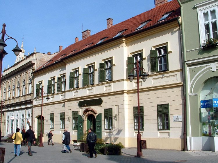 Kaposvár - A Fő utcán