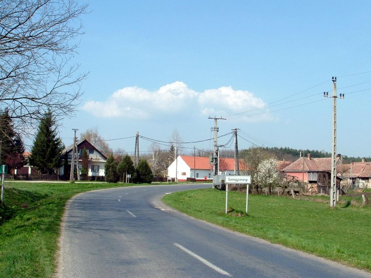 Megérkezés Somogysimonyiba
