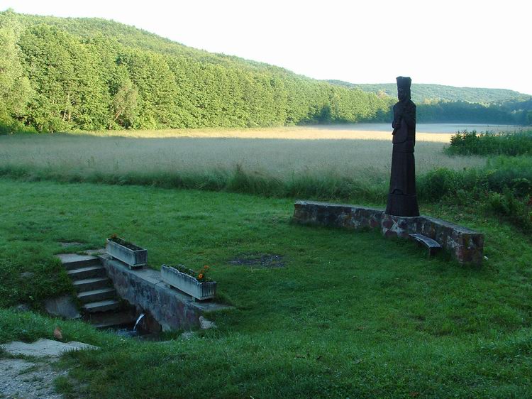 A Kozár-forrás szépen rakott foglalata