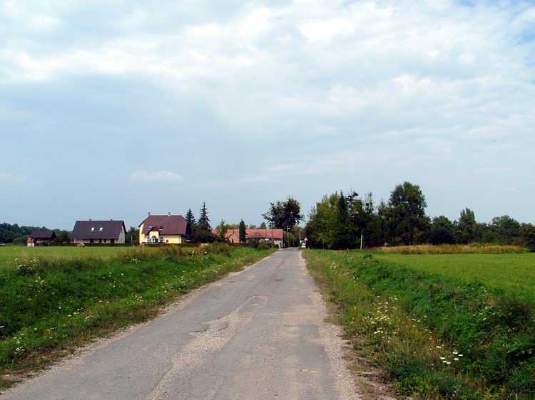 Visszapillantás Felsőcsödére a mezőkről