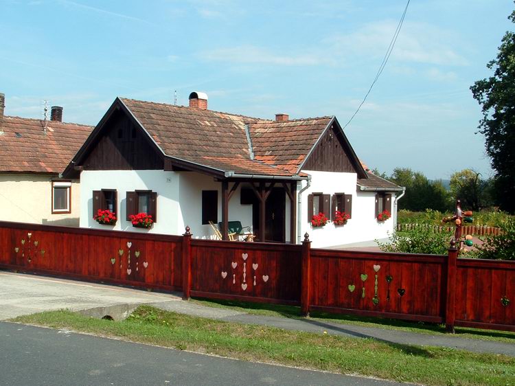 Szentgyörgyvölgy - Ház a főutcán