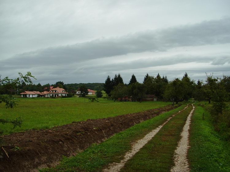 Feltűnt előttem Kercaszomor