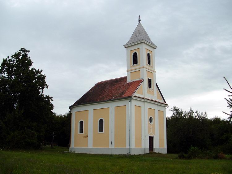Kercaszomor - A falu kicsi katolikus temploma