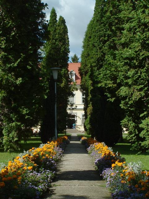 Ivánc - A Sigray kastély parkjában