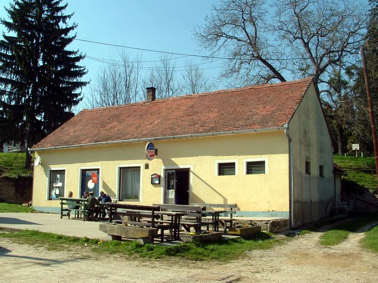 Szarvaskend - A kocsma a kéktúra pecsételőhely