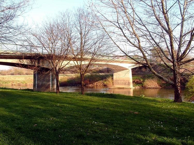 Molnaszecsőd - A Rába-híd