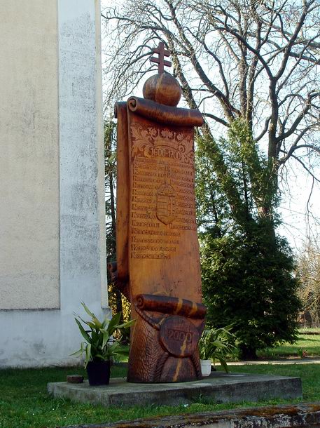 Nemesvid - Faragott oszlop a „Nemes-” előtagú falunevekkel