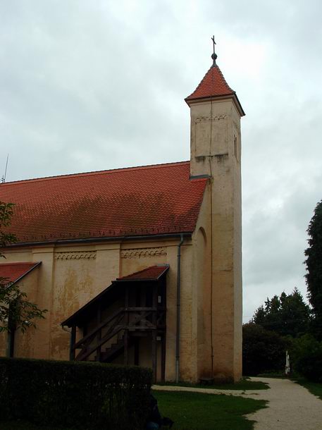 Őriszentpéter - Vígasztalan esőben értem el az Árpád-kori templomot