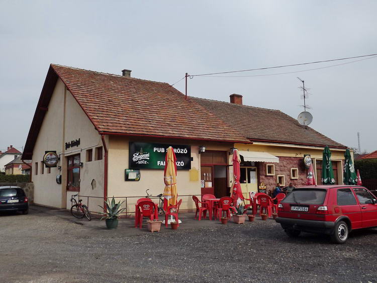 Egyházasrádóc - A Pub söröző