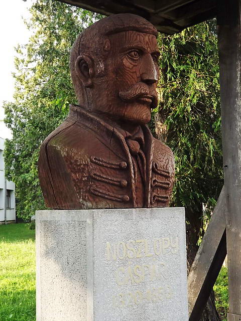 Somogysárdon is találkoztam egy Noszlopy-szoborral! Somogysárdon is találkoztam egy Noszlopy-szoborral!