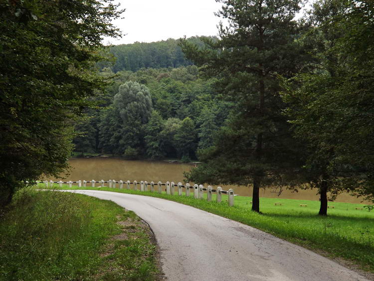 Feltűnt előttem a kerékkötővölgyi horgásztó