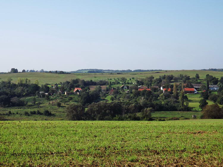 Karácodfa látképe a kaszálókról Karácodfa látképe a kaszálókról