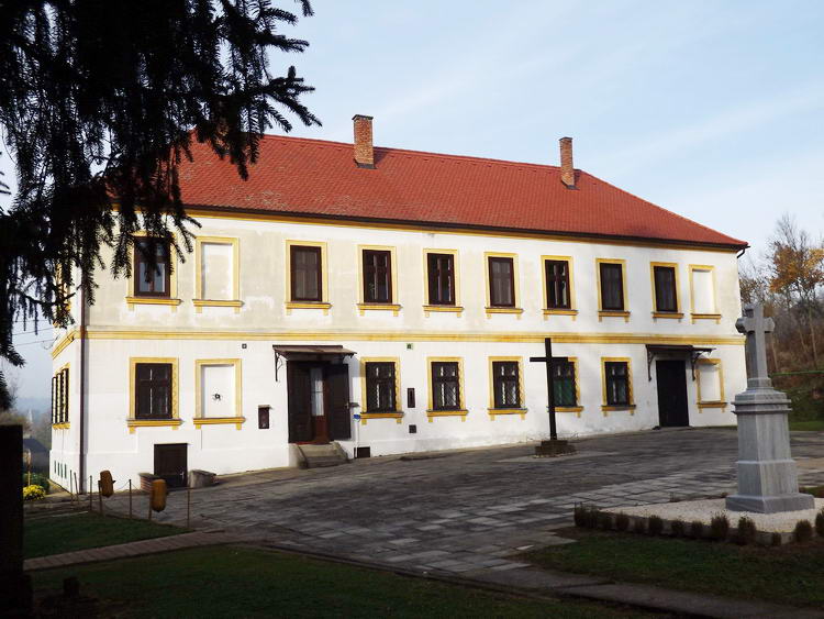 A kolostorépület