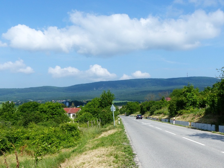 A Héreg utáni hosszú kaptatón hagytam magam mögött a Tarjáni-medencét