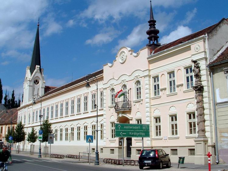 Kőszeg - Az Árpád-házi Szent Margit Óvoda és Általános Iskola épülete