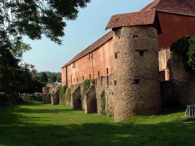 Kőszeg - A vár nyugati oldala a Forintos bástyával 1.