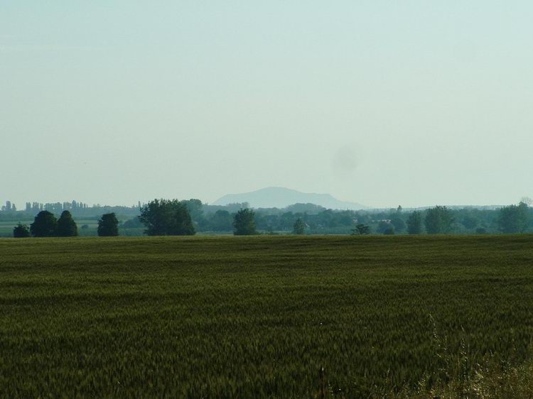 Innen is látható a távoli Somló