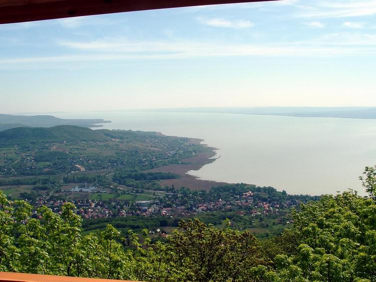 Badacsony - Kilátás a Balaton keleti medencéjére