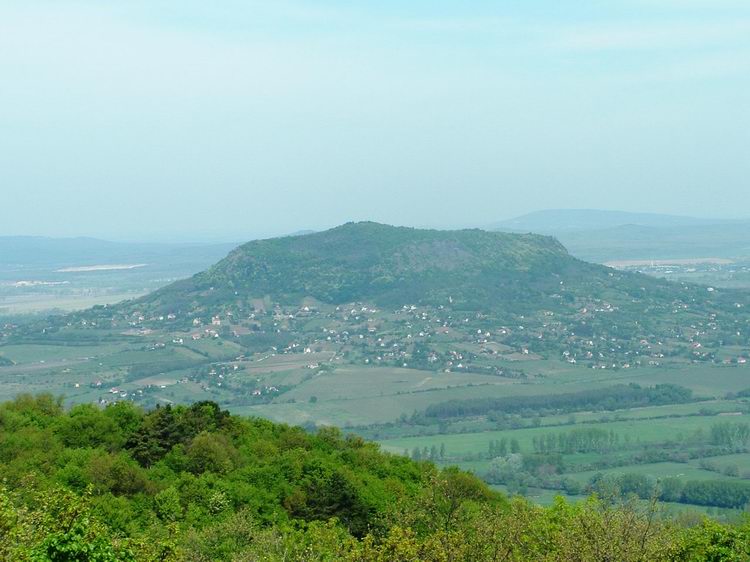 Badacsony - Kilátás a Szent György-hegyre