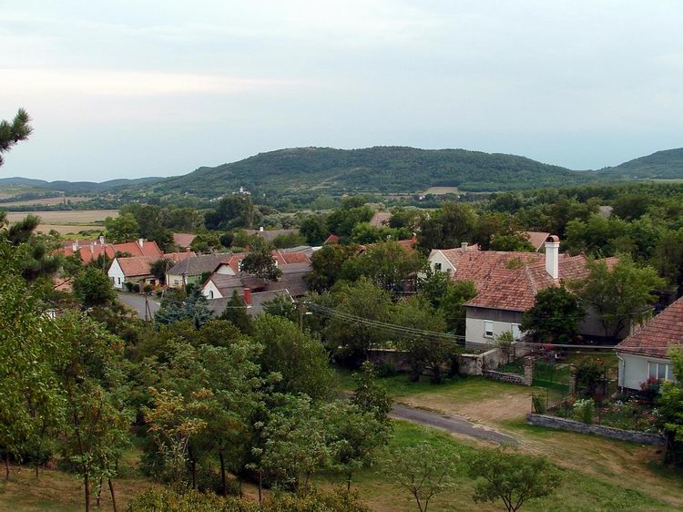 Szentbékkálla - Látkép a templomdombról