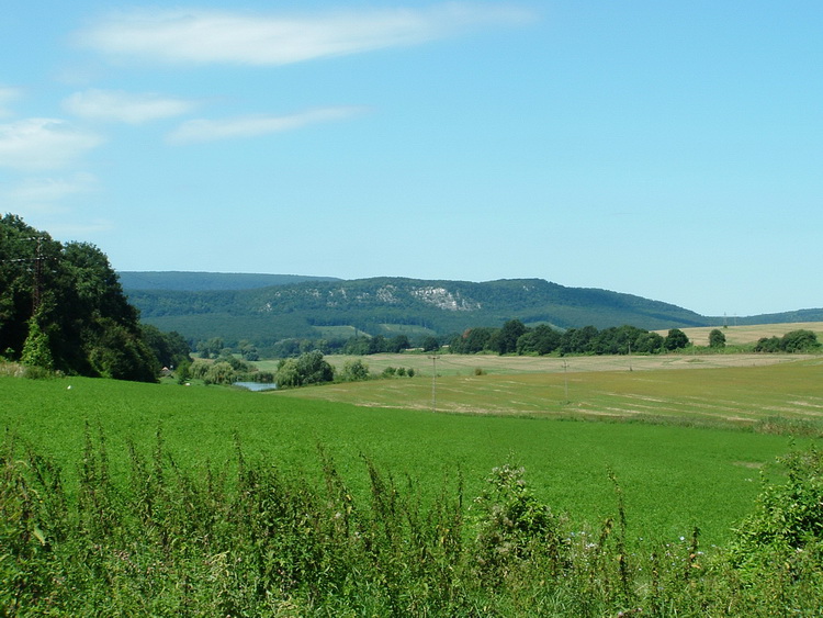 Kilátás a még távil Pes-kőre