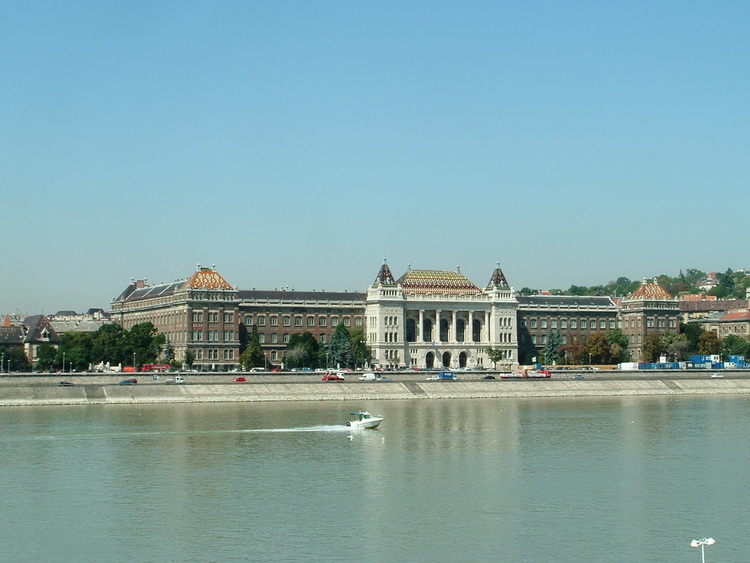 Budapest - a Műszaki Egyetem főépülete
