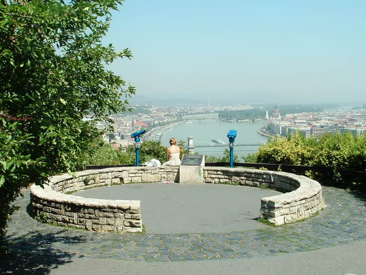 Budapest - Kilátóterasz a Gellérthegy tetején