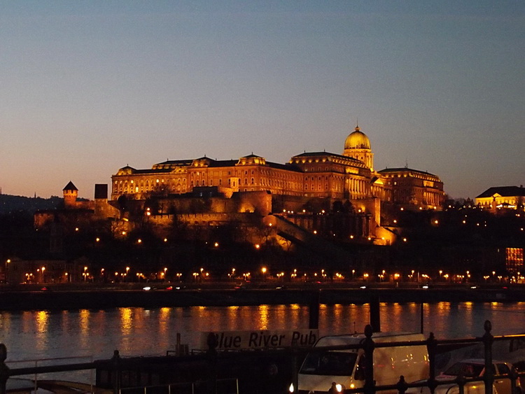 Budapest - A Budai Vár alkonyatkor