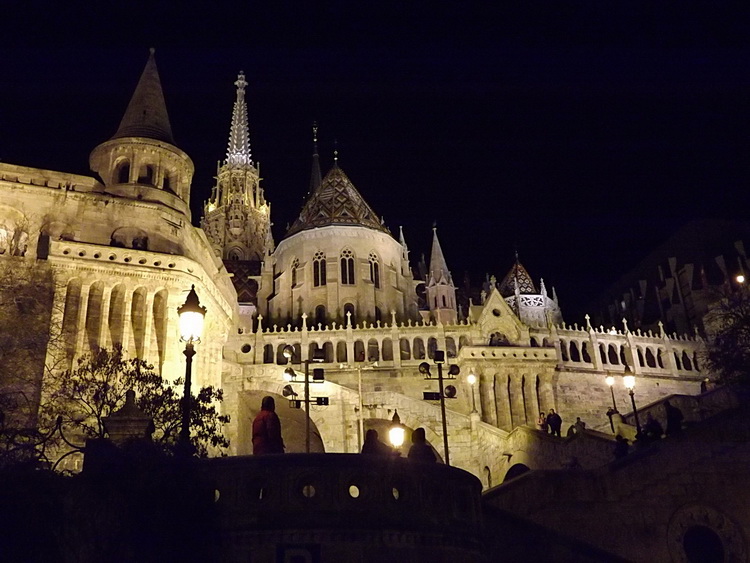 Budapest - A Halászbástya este 2.