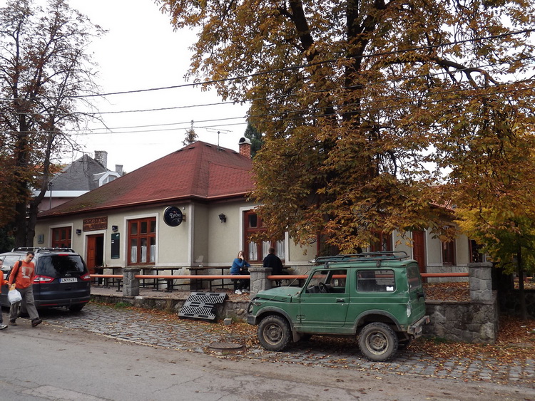 The Gesztenyés Pub is the stamping place