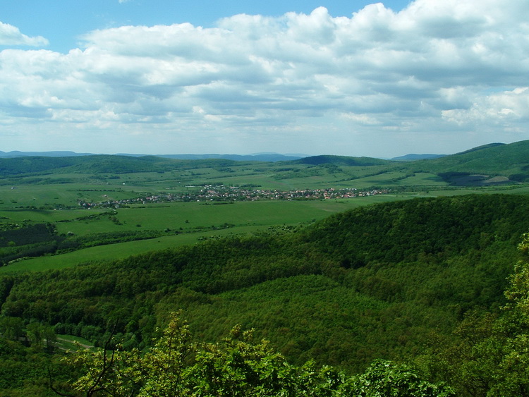 Kilátás a Nagy-Kő-hegyről Szokolyára