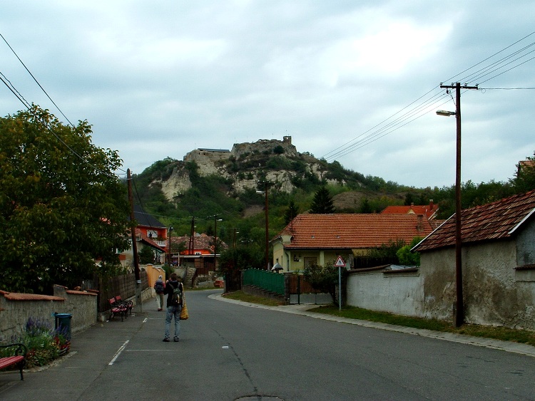 The castle appears in front of us