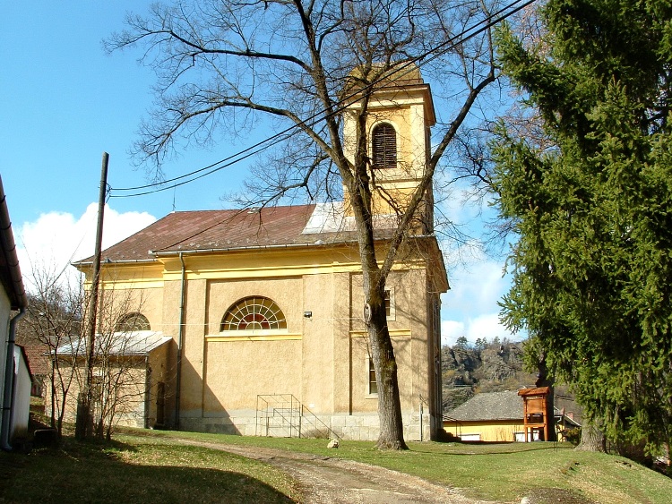 Szarvaskő kicsi temploma