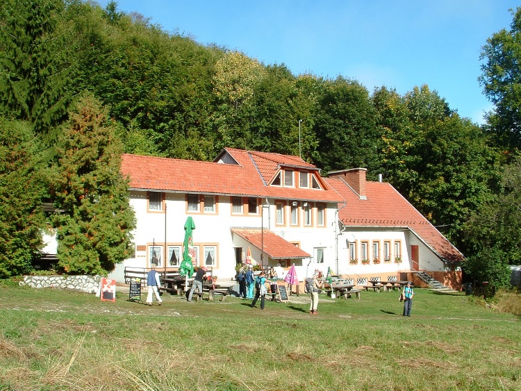 A cheap accommodation is the Ski House in Bánkút holiday resort