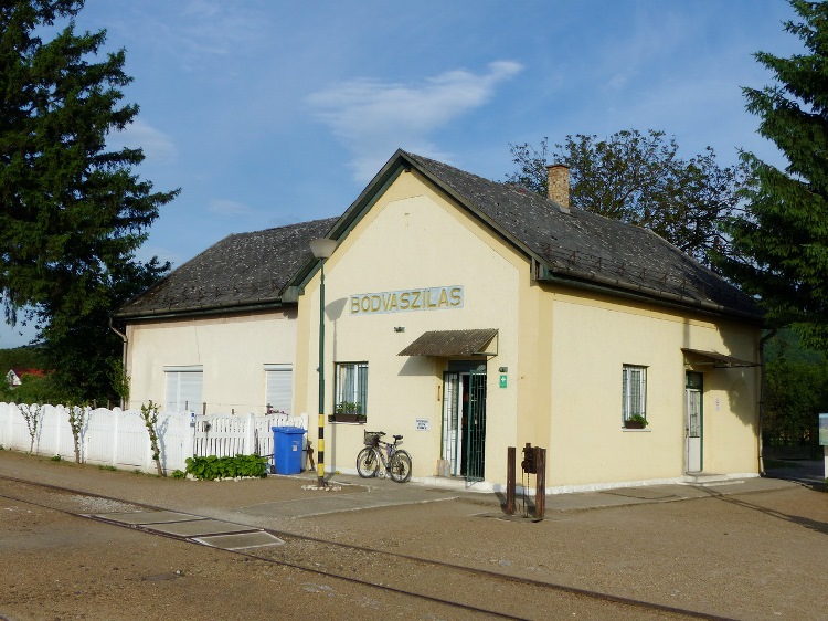 Bódvaszilas - A vasútállomás a kéktúra pecsételhely