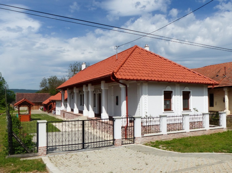 Bódvarákó - Szépen felújított öreg parasztház